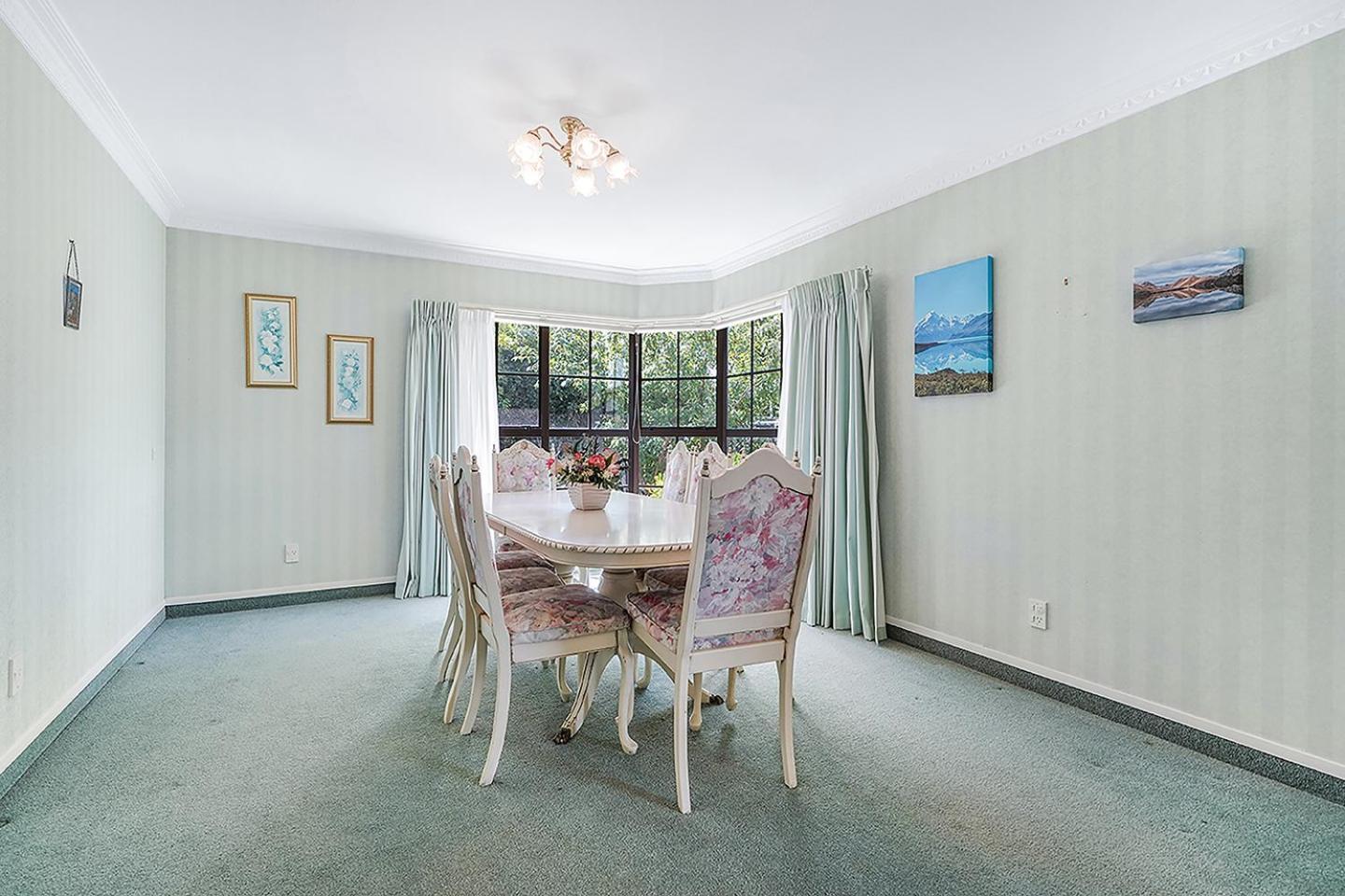 Wow, Spacious Home With A Pool 해밀턴 외부 사진